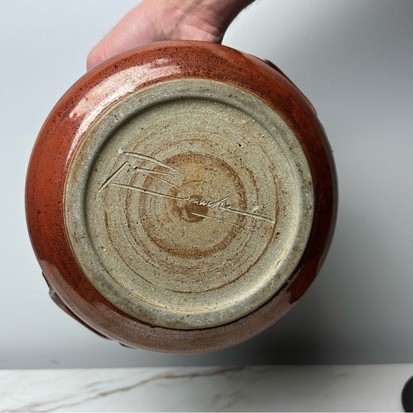 Handmade Signed Ceramic Casserole Dish w Lid - Picture 14 of 14